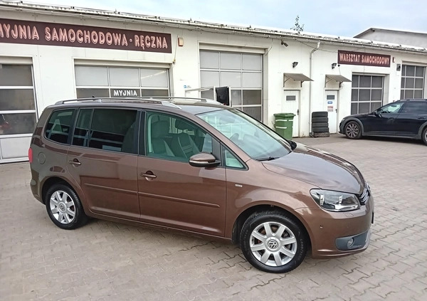 Volkswagen Touran cena 40900 przebieg: 146000, rok produkcji 2014 z Lębork małe 232